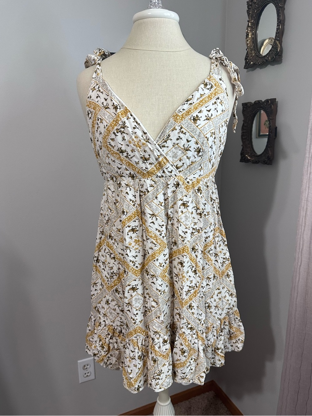 Altar'd State Tristan White and Gold Printed Tie-Shoulder Mini Babydoll Dress